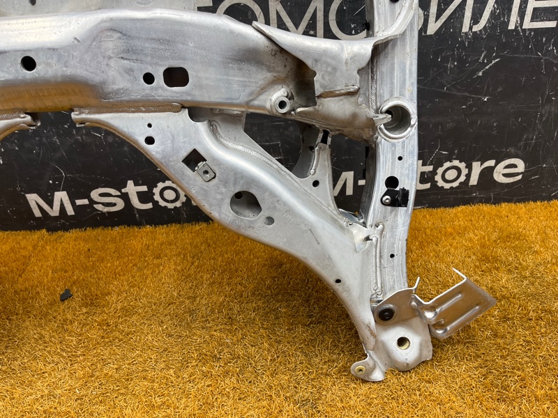 Балка поперечная (подрамник), 4000 рублей, Красноярск