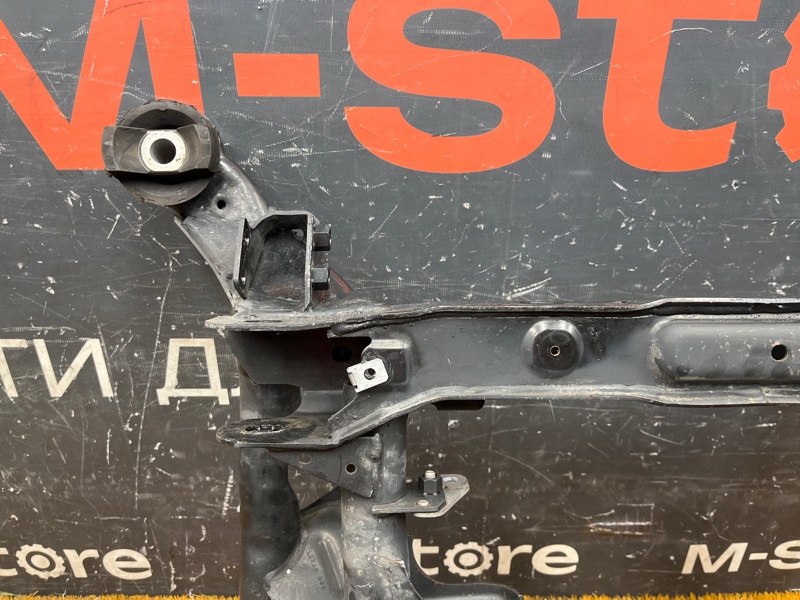 Балка поперечная (подрамник), 7500 рублей, Красноярск