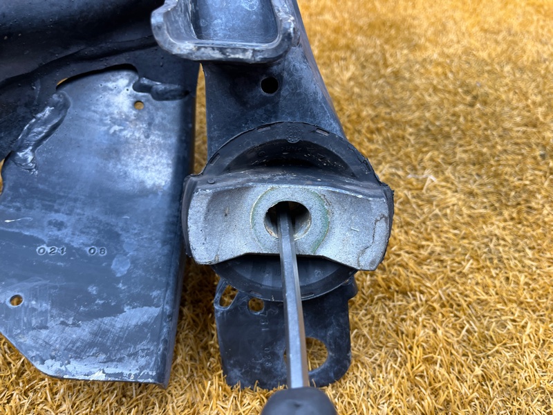 Балка поперечная (подрамник), 7500 рублей, Красноярск