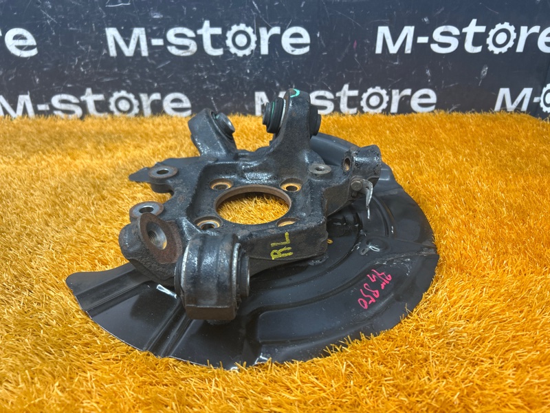 кулак поворотный, 2000 рублей, Красноярск