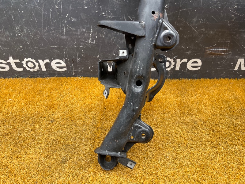 Балка поперечная (подрамник), 9000 рублей, Красноярск