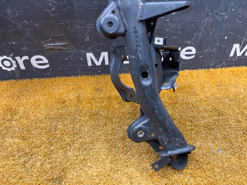 Балка поперечная (подрамник), 9000 рублей, Красноярск