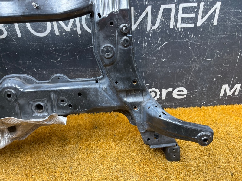 Балка поперечная (подрамник), 9000 рублей, Красноярск