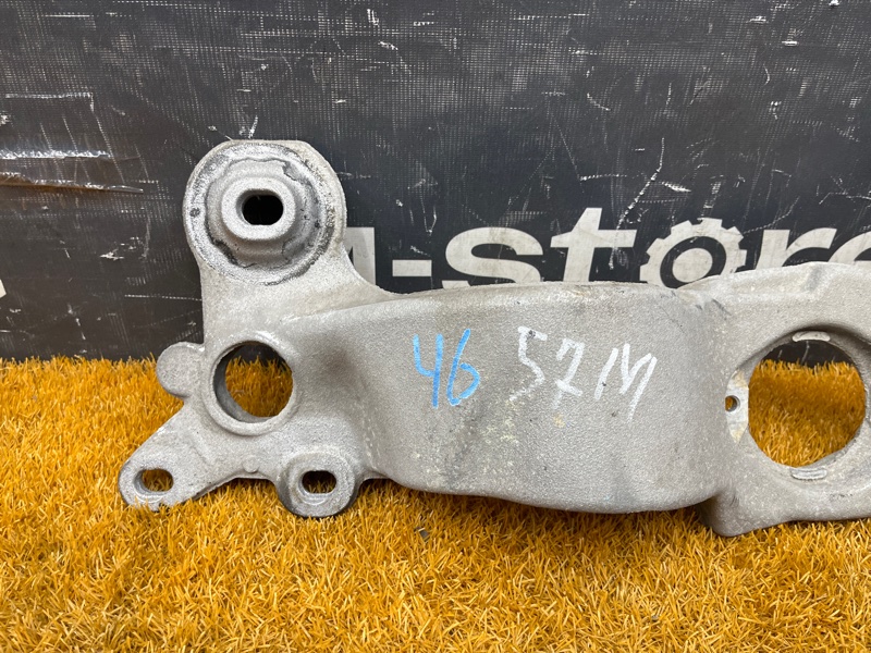 Кронштейн КПП, 2000 рублей, Красноярск