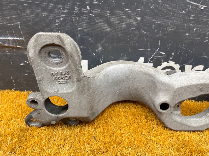 Кронштейн КПП, 2000 рублей, Красноярск