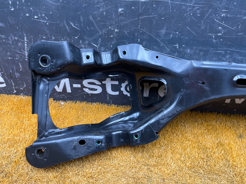 Балка поперечная (подрамник), 300 рублей, Красноярск