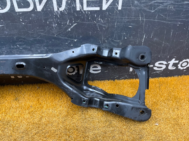 Балка поперечная (подрамник), 300 рублей, Красноярск