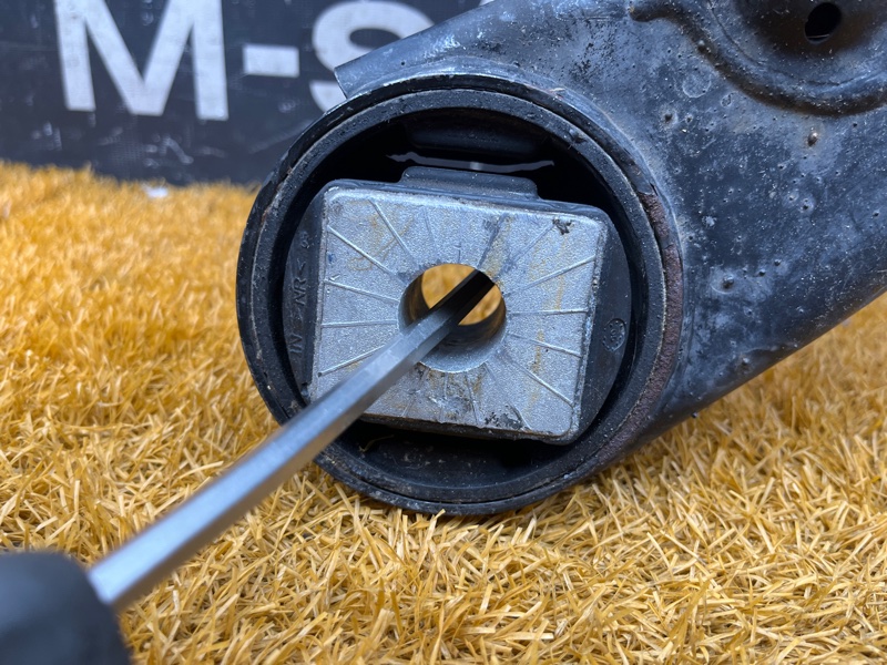 Балка поперечная (подрамник), 5500 рублей, Красноярск