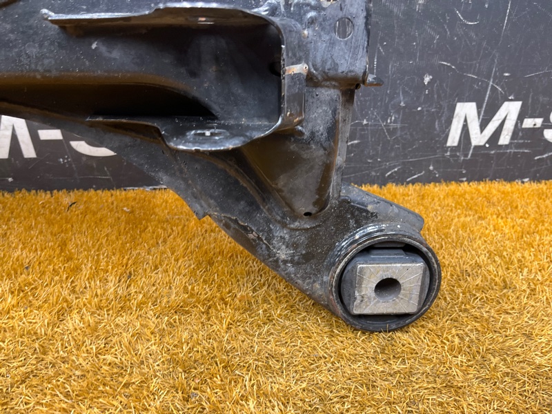 Балка поперечная (подрамник), 5500 рублей, Красноярск