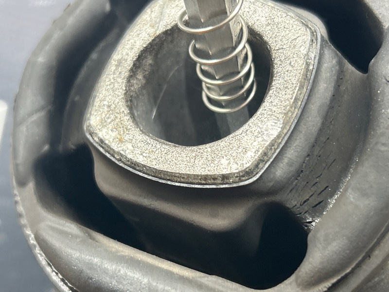 Балка поперечная (подрамник), 2000 рублей, Красноярск