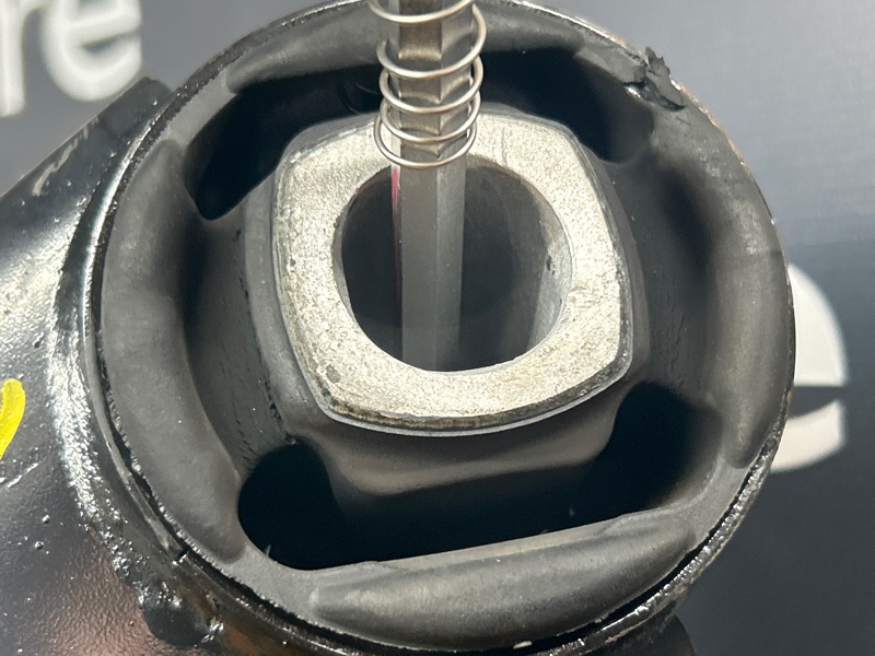 Балка поперечная (подрамник), 2000 рублей, Красноярск