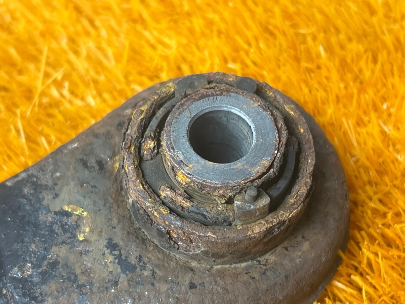 Рычаг подвески верхний, 700 рублей, Красноярск