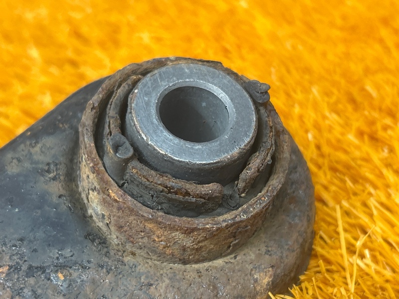 Рычаг подвески верхний, 700 рублей, Красноярск