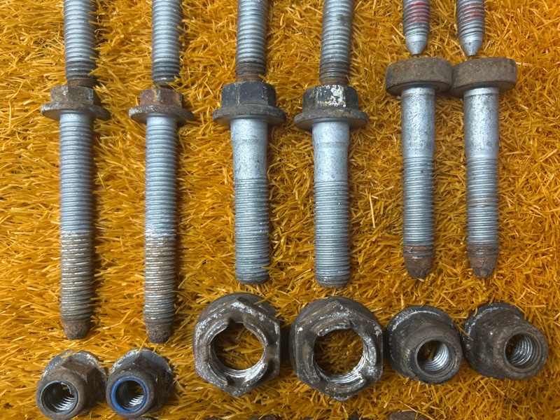 Болты и гайки задней подвески, 600 рублей, Красноярск