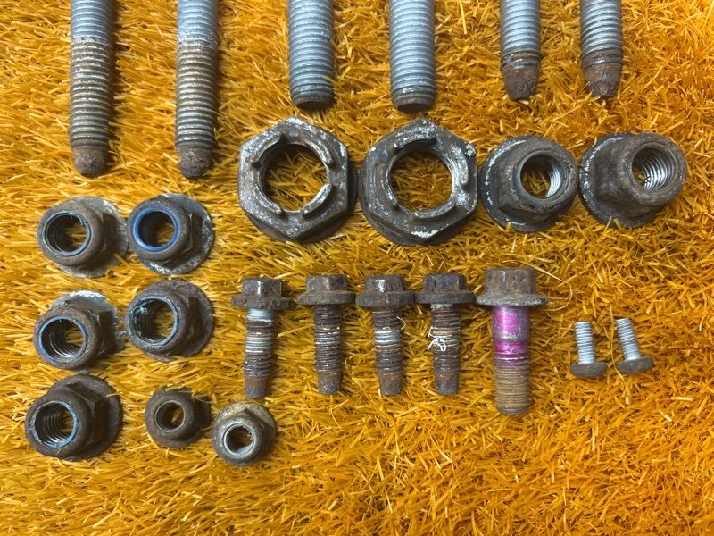 Болты и гайки задней подвески, 600 рублей, Красноярск