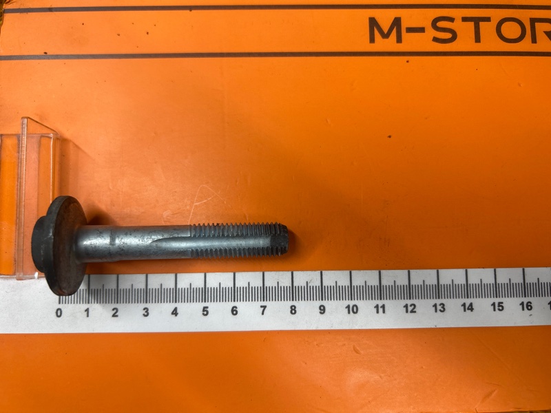 Болт развальный, 1000 рублей, Красноярск