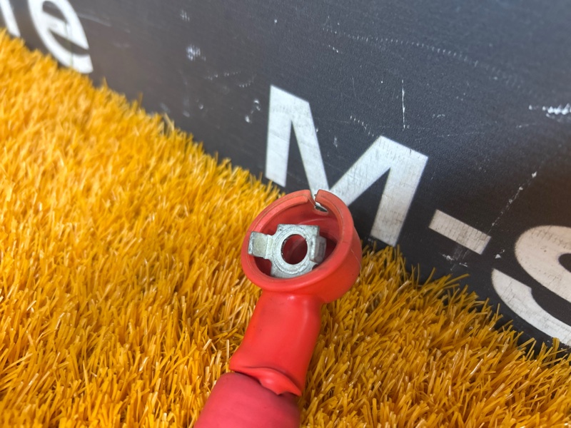 Клемма аккумулятора плюс, 3800 рублей, Красноярск