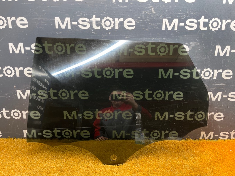 Стекло боковое, 2500 рублей, Красноярск