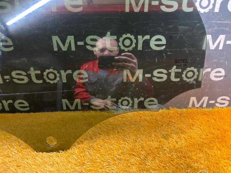 Стекло боковое, 2500 рублей, Красноярск