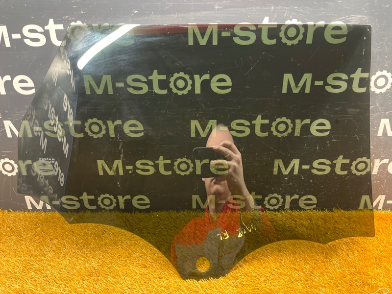 Стекло боковое, 2500 рублей, Красноярск