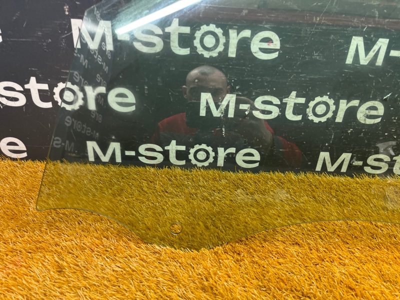 Стекло боковое, 3500 рублей, Красноярск