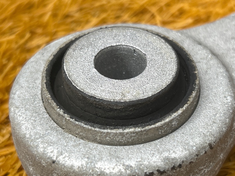 Рычаг подвески верхний, 500 рублей, Красноярск