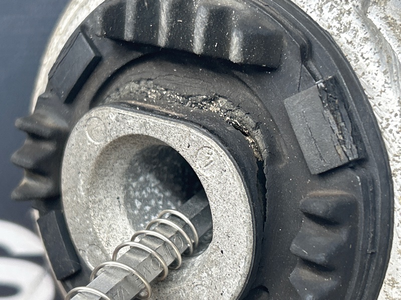 Балка поперечная (подрамник), 1800 рублей, Красноярск