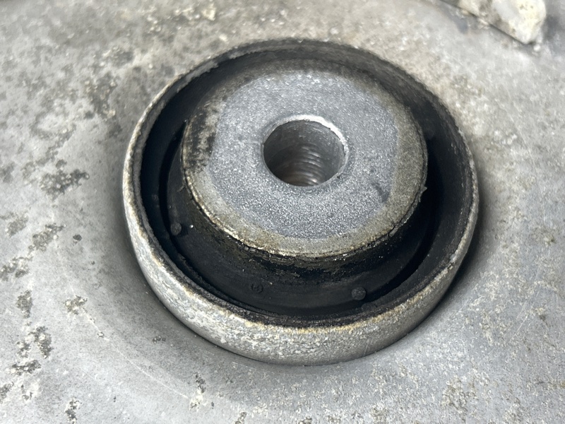 Балка поперечная (подрамник), 1800 рублей, Красноярск