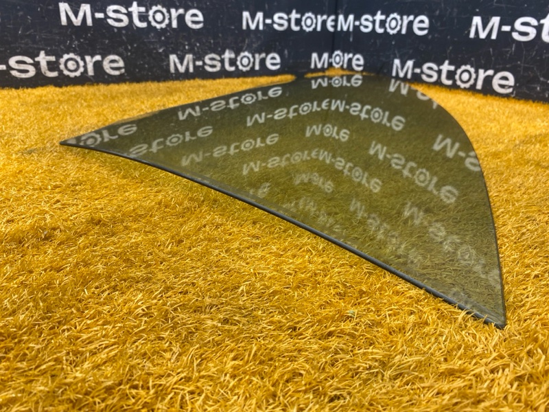 Стекло боковое, 1500 рублей, Красноярск