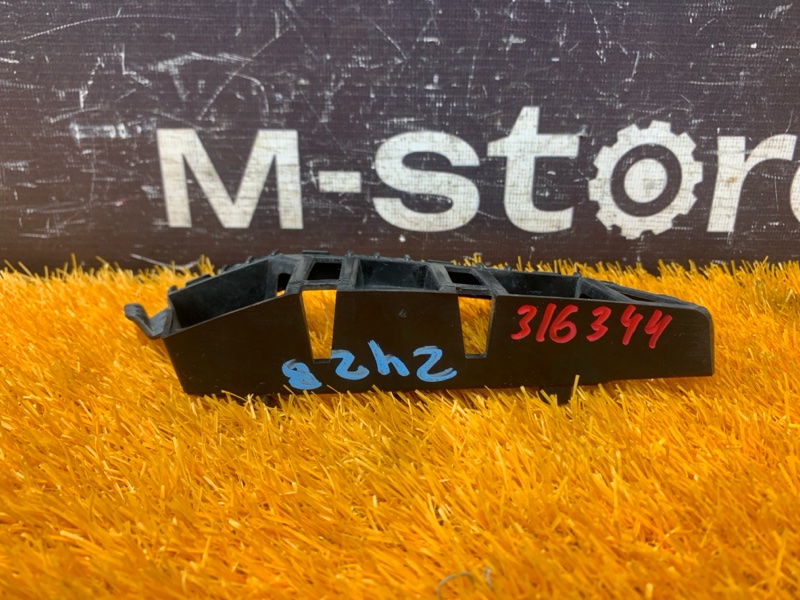 крепление бампера, 1500 рублей, Красноярск