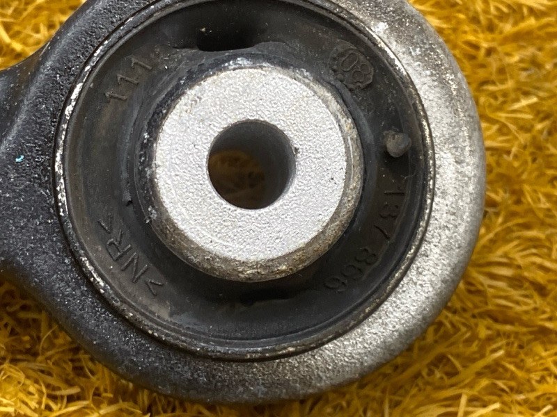 Рычаг подвески верхний, 1000 рублей, Красноярск