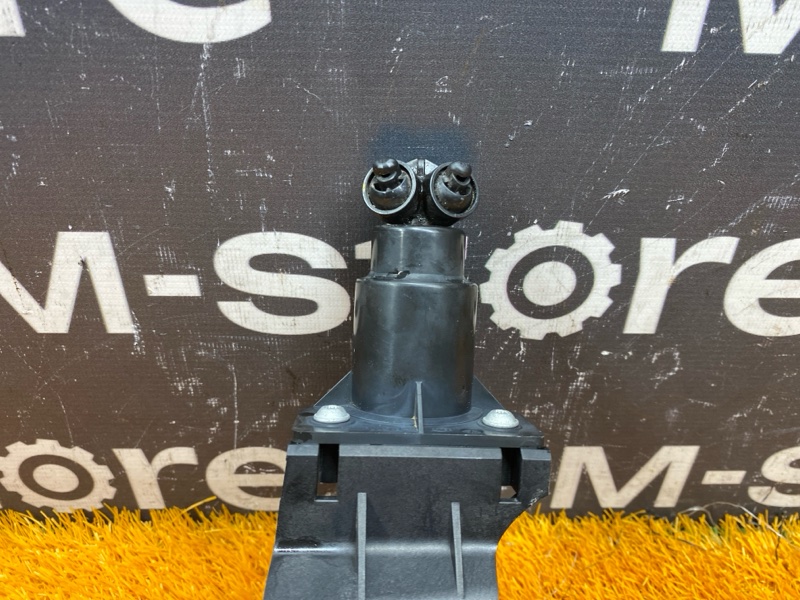 Форсунка омывателя фары, 2000 рублей, Красноярск