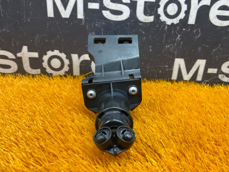 Форсунка омывателя фары, 2000 рублей, Красноярск