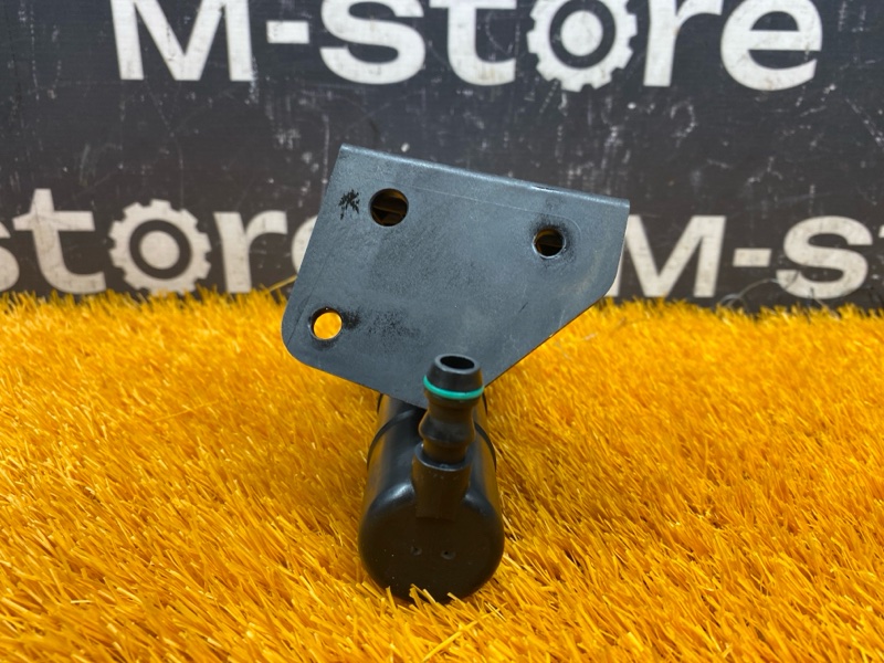 Форсунка омывателя фары, 2000 рублей, Красноярск