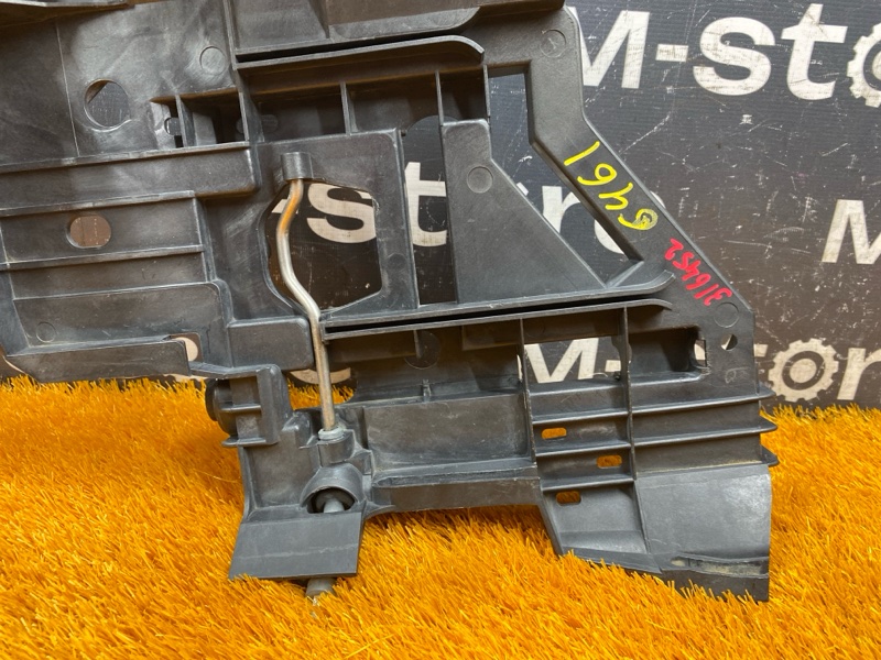 кронштейн фары, 6000 рублей, Красноярск