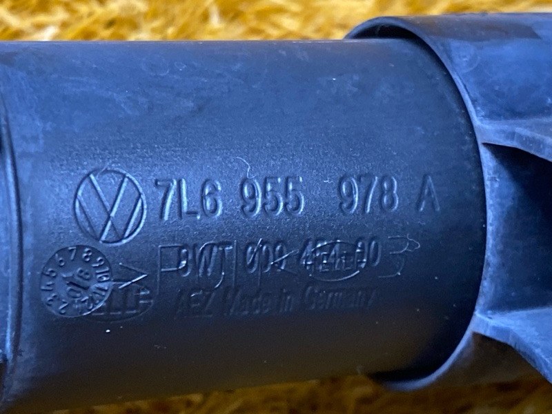 Форсунка омывателя фары, 1000 рублей, Красноярск