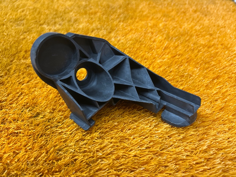 кронштейн фары, 400 рублей, Красноярск