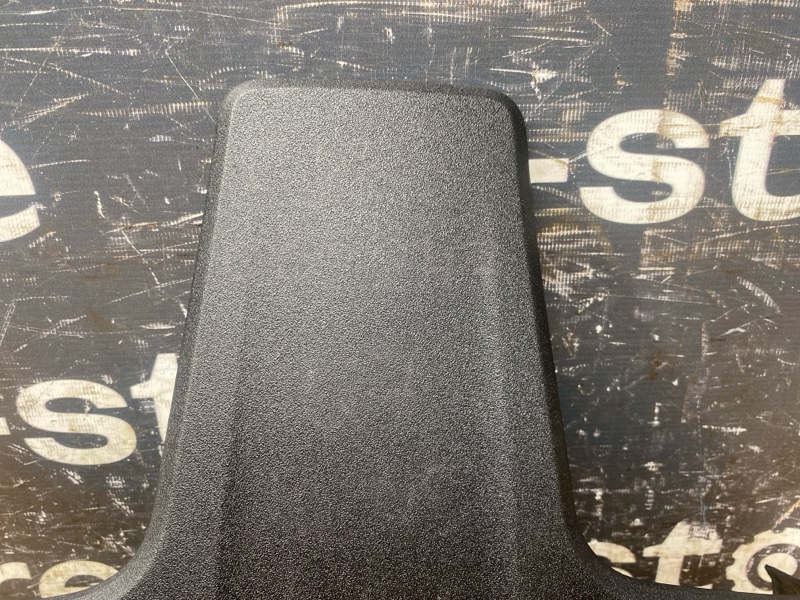 крышка двигателя, 1000 рублей, Красноярск