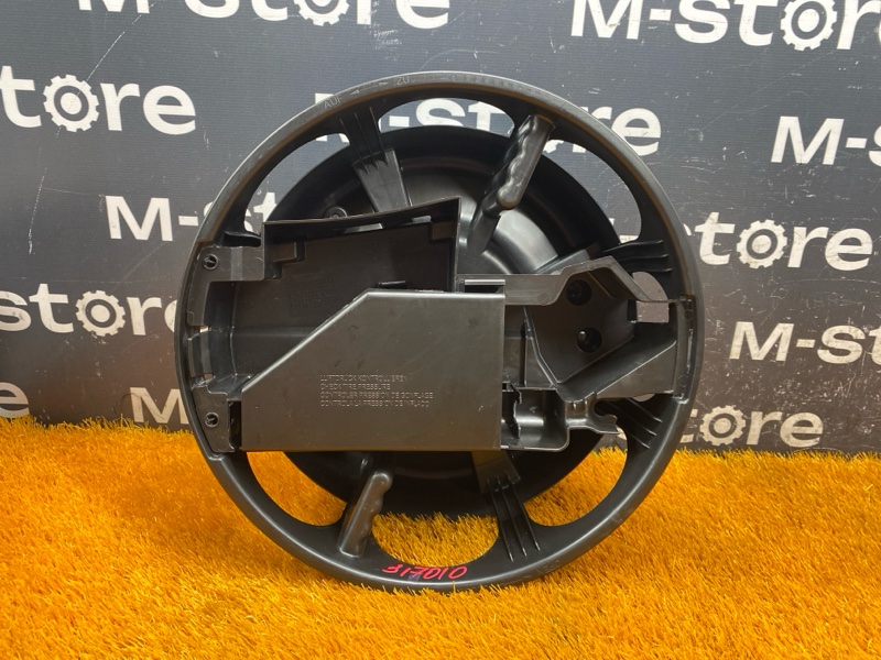 крепление запасного колеса, 2000 рублей, Красноярск