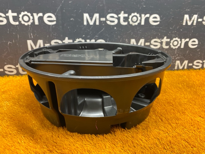 крепление запасного колеса, 2000 рублей, Красноярск