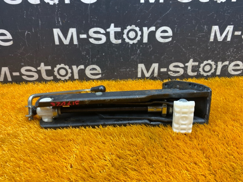 домкрат, 3000 рублей, Красноярск