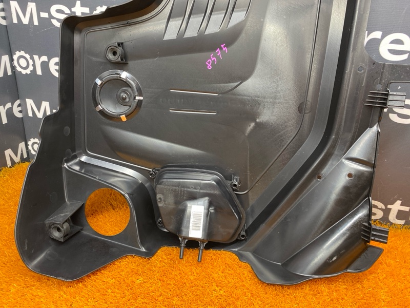 крышка двигателя, 1000 рублей, Красноярск