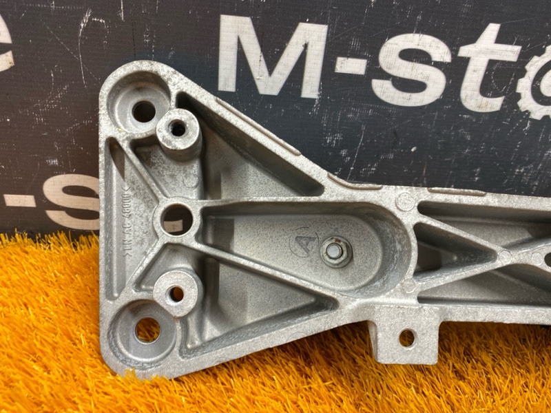 Кронштейн КПП, 2000 рублей, Красноярск