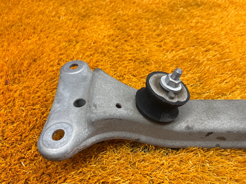 Кронштейн КПП, 1000 рублей, Красноярск