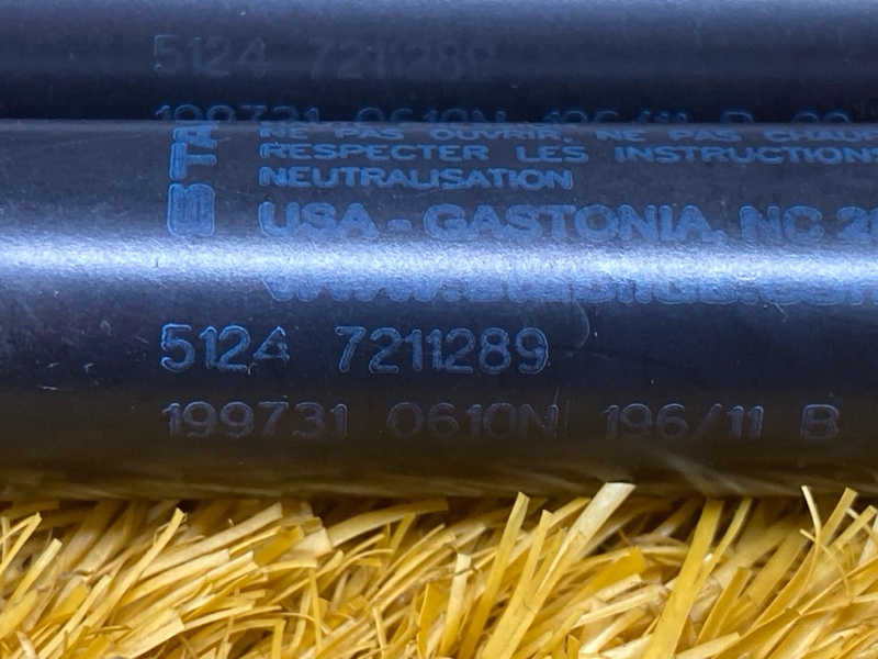 амортизатор багажника, 1000 рублей, Красноярск