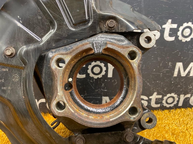 кулак поворотный, 2000 рублей, Красноярск