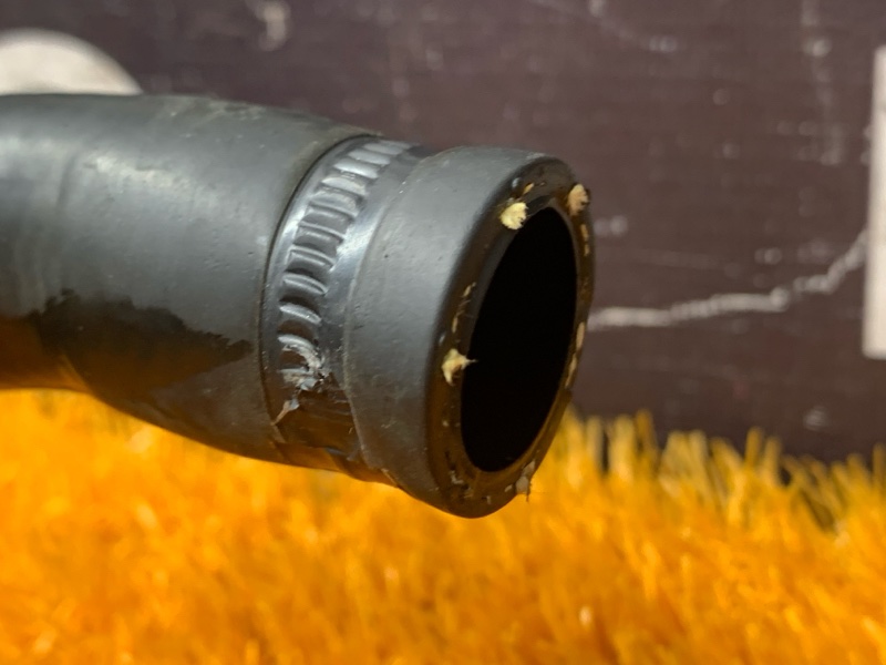 Патрубок системы охлаждения, 200 рублей, Красноярск