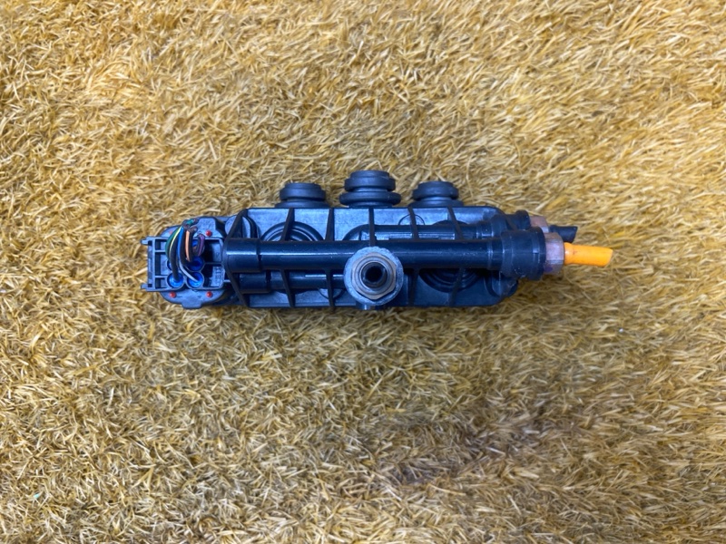 Блок клапанов пневмоподвески, 5000 рублей, Красноярск