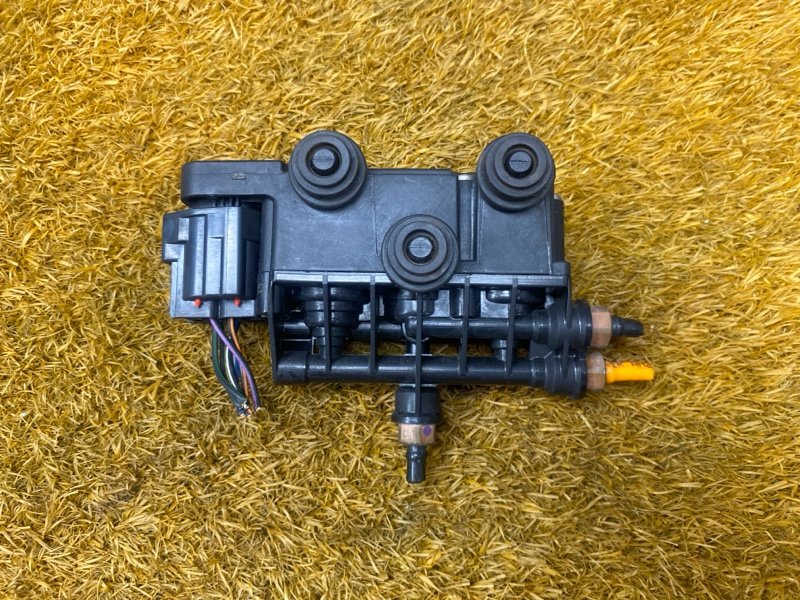 Блок клапанов пневмоподвески, 5000 рублей, Красноярск