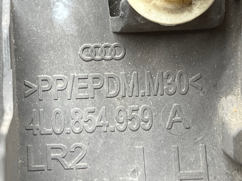 молдинг на крыло, 1800 рублей, Красноярск